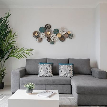 Intelsol Calheta Apartments By An Island Apart Extérieur photo