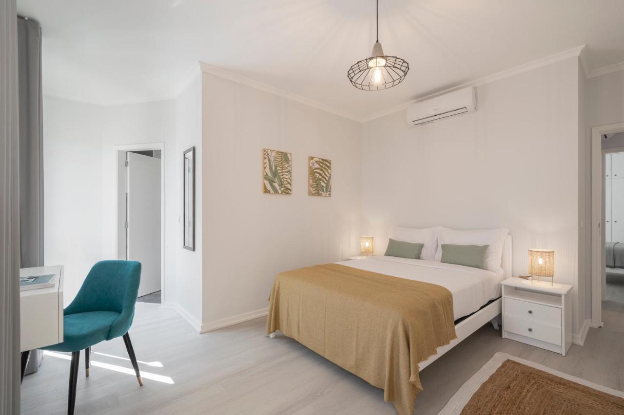 Intelsol Calheta Apartments By An Island Apart Extérieur photo