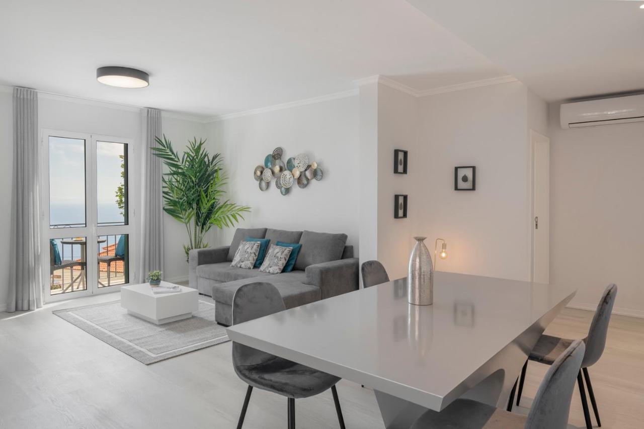 Intelsol Calheta Apartments By An Island Apart Extérieur photo
